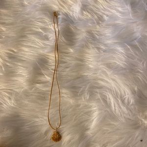 Seashell necklace